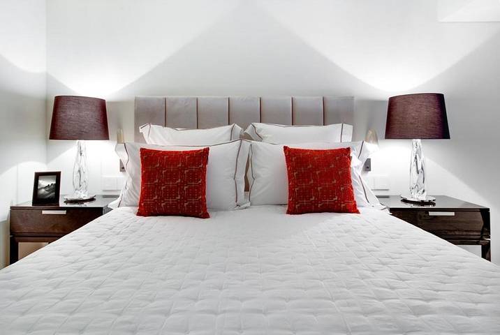 Maison de campagne pour 14 personnes, avec sauna et jacuzzi ainsi que jardin et piscine, adapté aux familles à Cap-d'Ail - 4