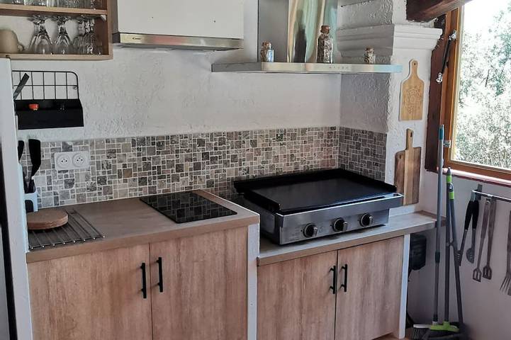 6 Schlafzimmer 13 Personen beheiztes Schwimmbad und Whirlpool in Flassans-sur-Issole, Mittelmeerküste (Frankreich)