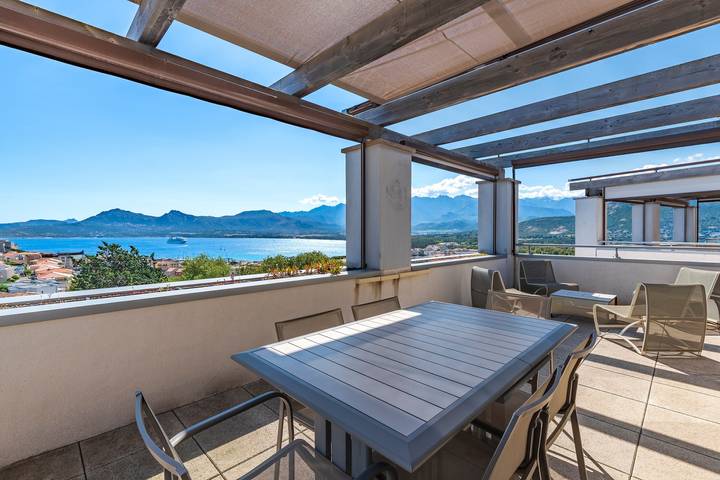 Appartement de vacances pour 6 personnes, avec Terrasse à Calvi