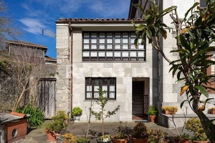 El Cotero Lines country house in Porrúa (Llanes), Northern Spain | 4 guests in Porrúa, Llanes