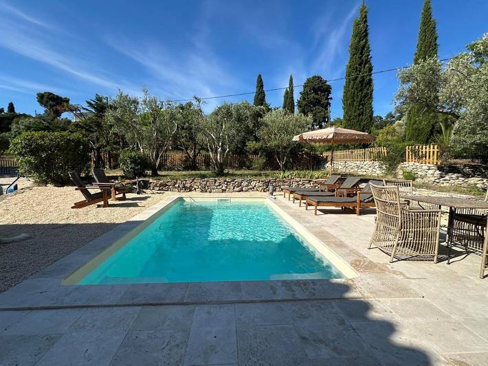 Villa pour 6 personnes, avec Terrasse ainsi que Jardin et Piscine à Le Castellet