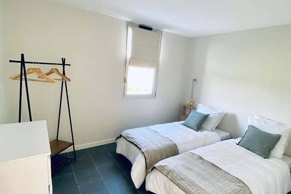 Bright single-storey house – by Autrimo Paimpol in Plourivo, Côte de Goëlo