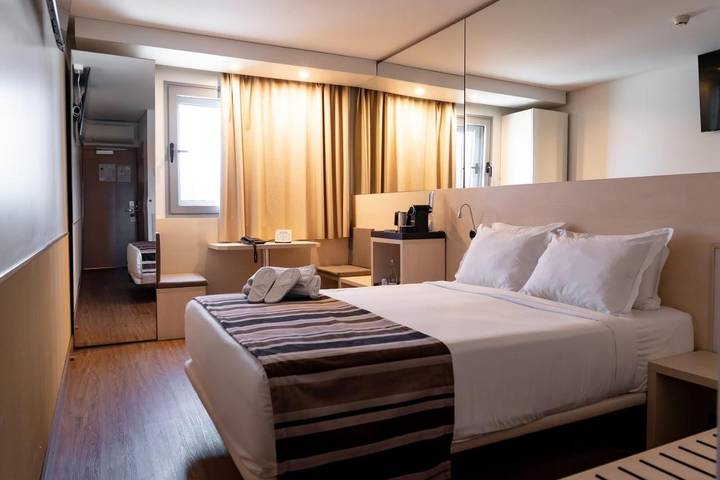 Hotel para 3 pessoas, com Jardim em Maia
