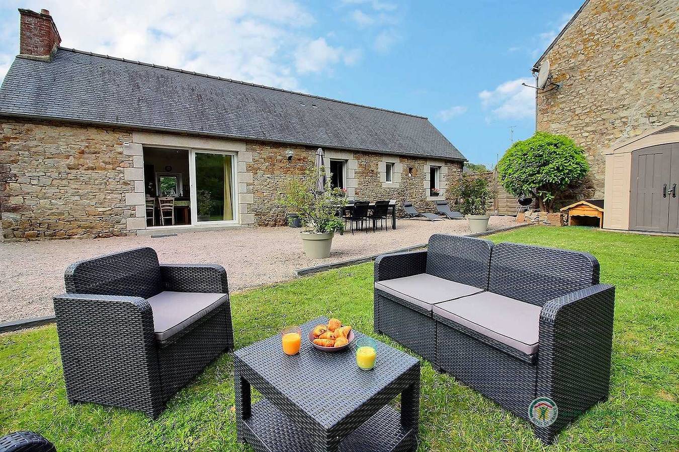 Le ruisseau côtier in Plourivo, Côte de Goëlo