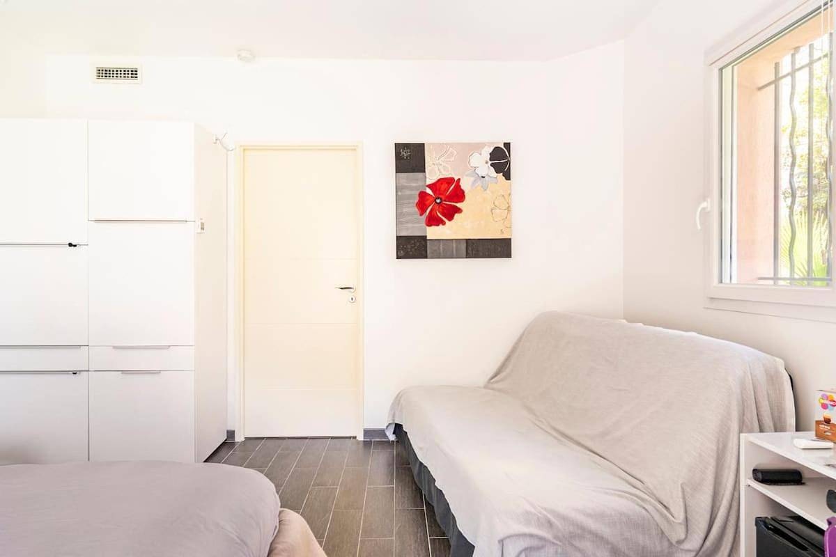 Queen Room with Garden View in Théoule-sur-Mer, Massif de l'Esterel