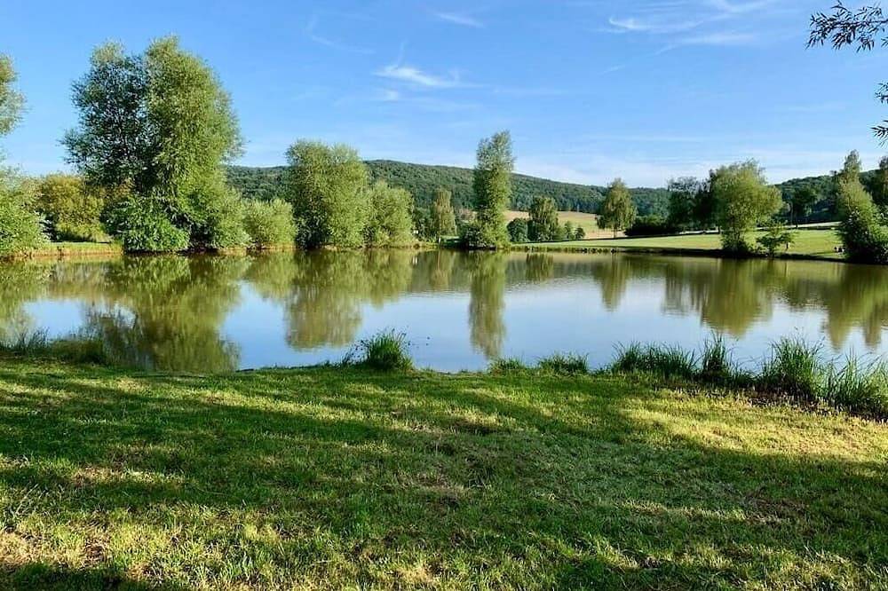 Das rote Haus am See - Ferienhaus in traumhafter Lage in Hohenroda, Rhön-Hessen