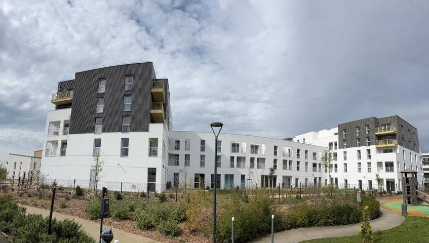 Location de vacances pour 3 personnes, avec piscine et jardin, animaux acceptés à Ploufragan - 2