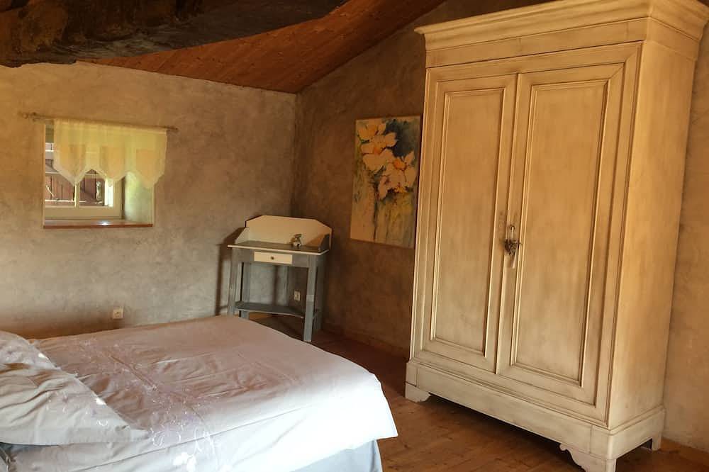 Ancien corps de ferme rénové in Château-Guibert, Région de La Roche-sur-Yon
