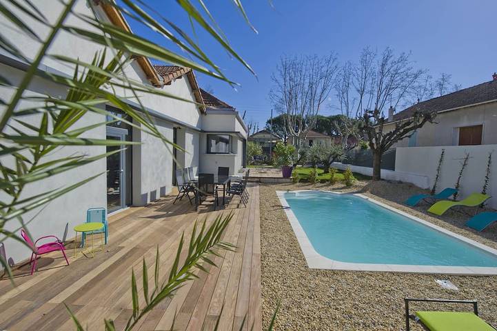 Villa per 12 persone, con terrazza e idromassaggio nonché giardino, con animali domestici - 1