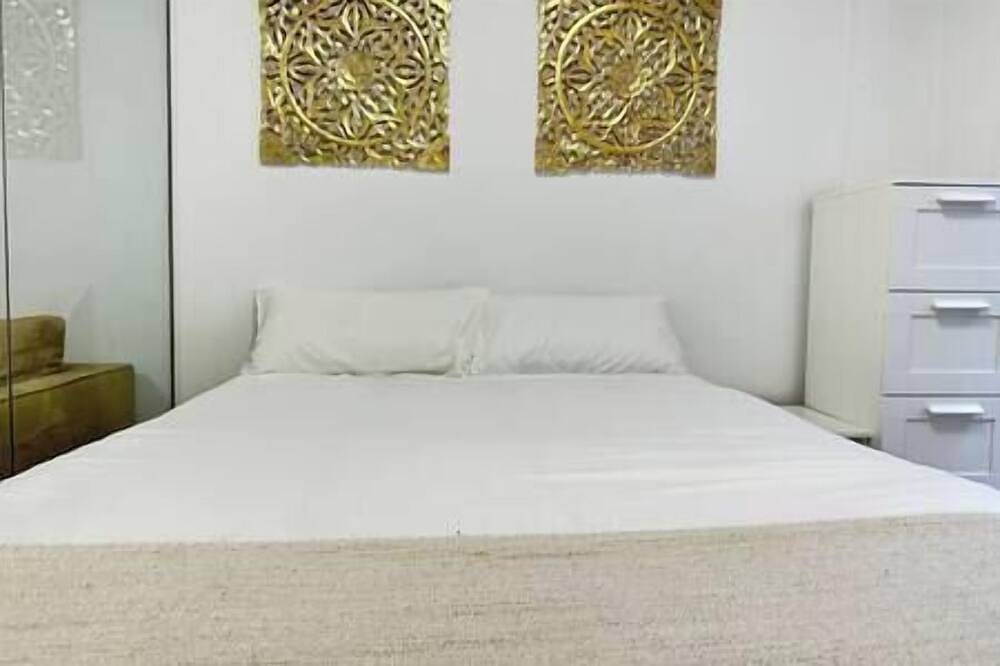 Entire apartment, Ybh Luis Taboada 13, 1D in Vigo, Rías Baixas