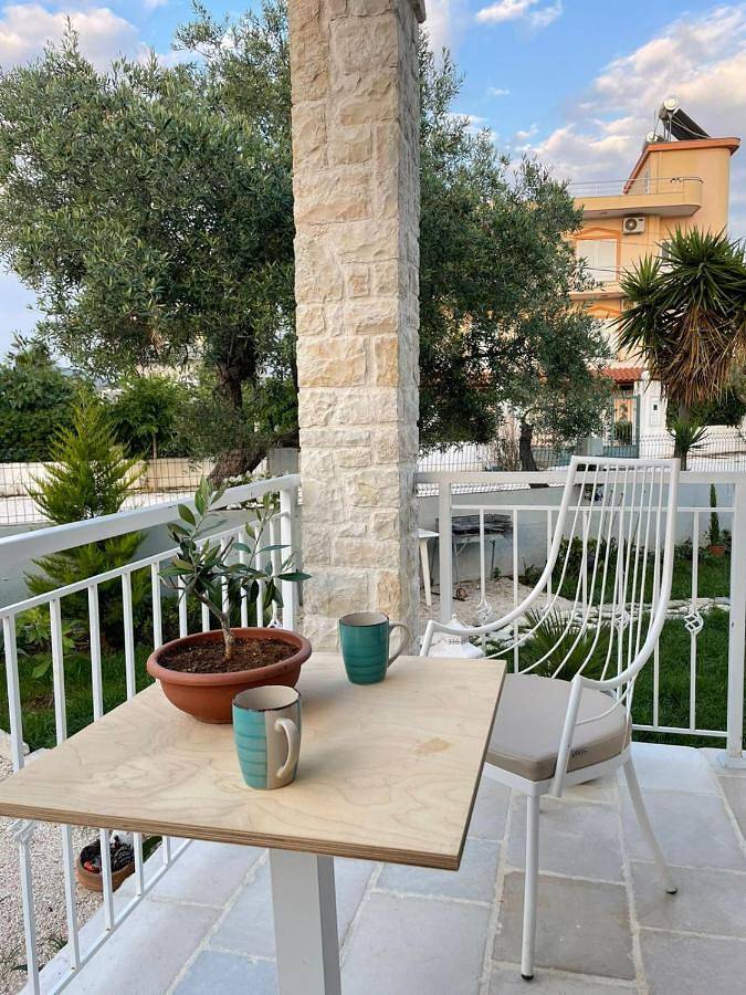 Location de vacances pour 9 personnes, avec jardin dans Ksamil - 3