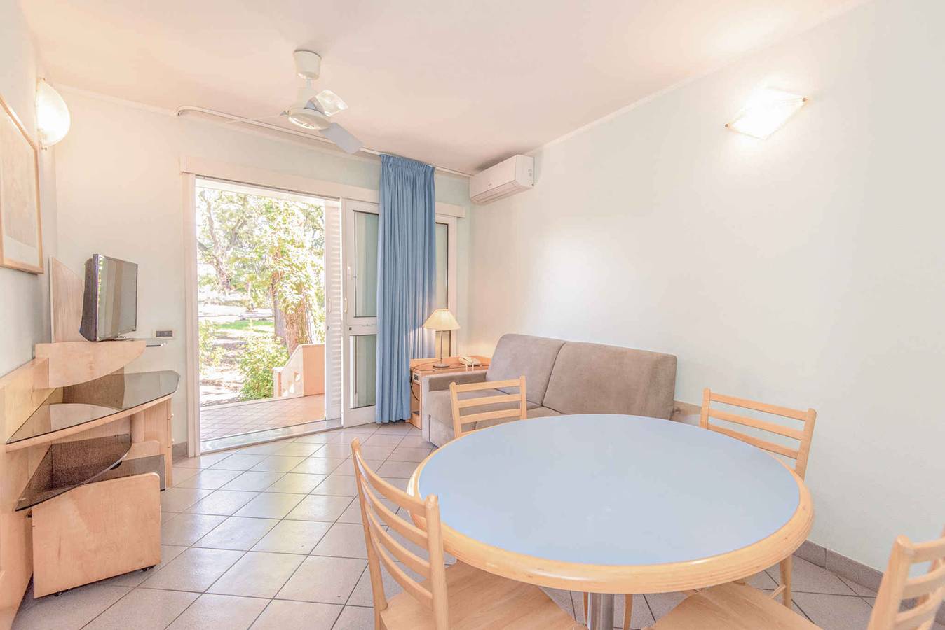 Villa con terrazza e aria condizionata  in San Vincenzo, Costa degli Etruschi
