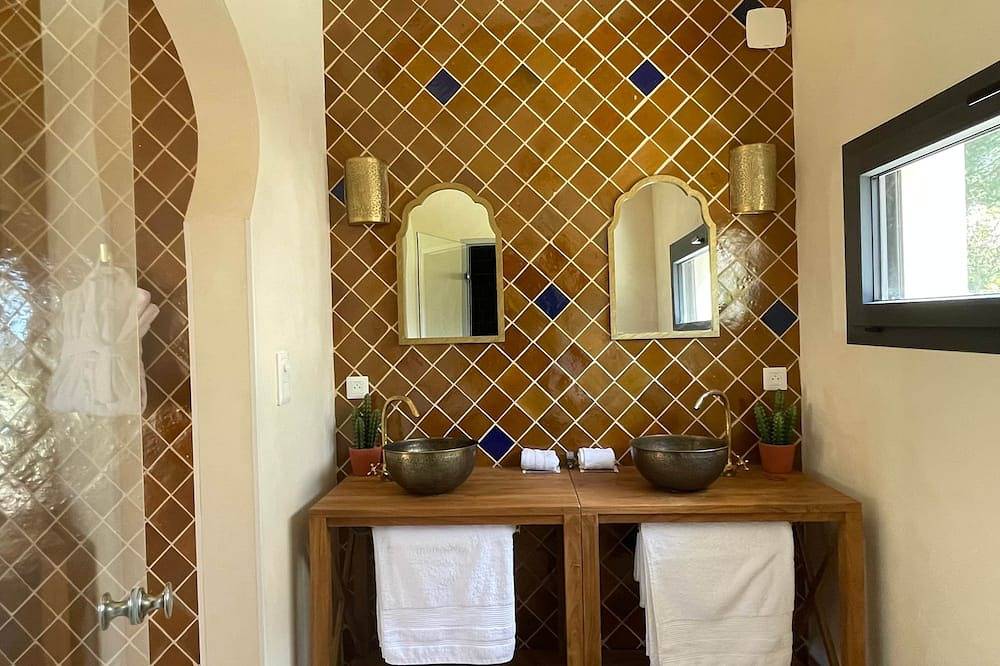 Suite avec Balnéothérapie-Thème Marrakech in Eaunes, Toulouse et ses environs