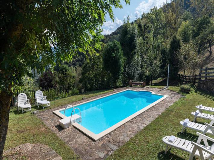 Casa rural para 4 personas, con piscina y jardín, Familias con niños en Cabezón de Liébana - 2