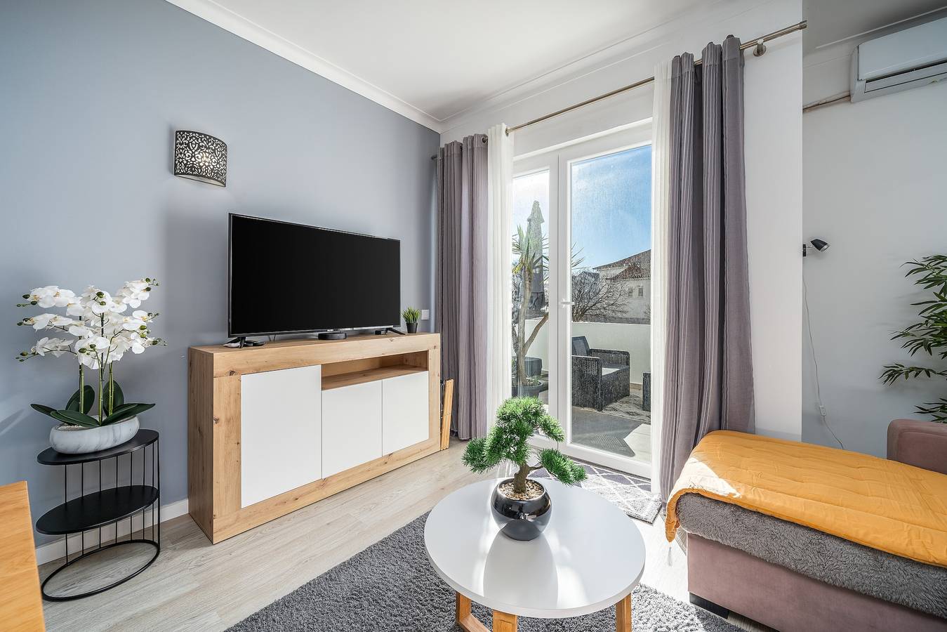 Ganze Wohnung, Apartment 'Zizas House T2 Palace' mit Meerblick, Wlan und Klimaanlage in Praia da Rocha, Portimão
