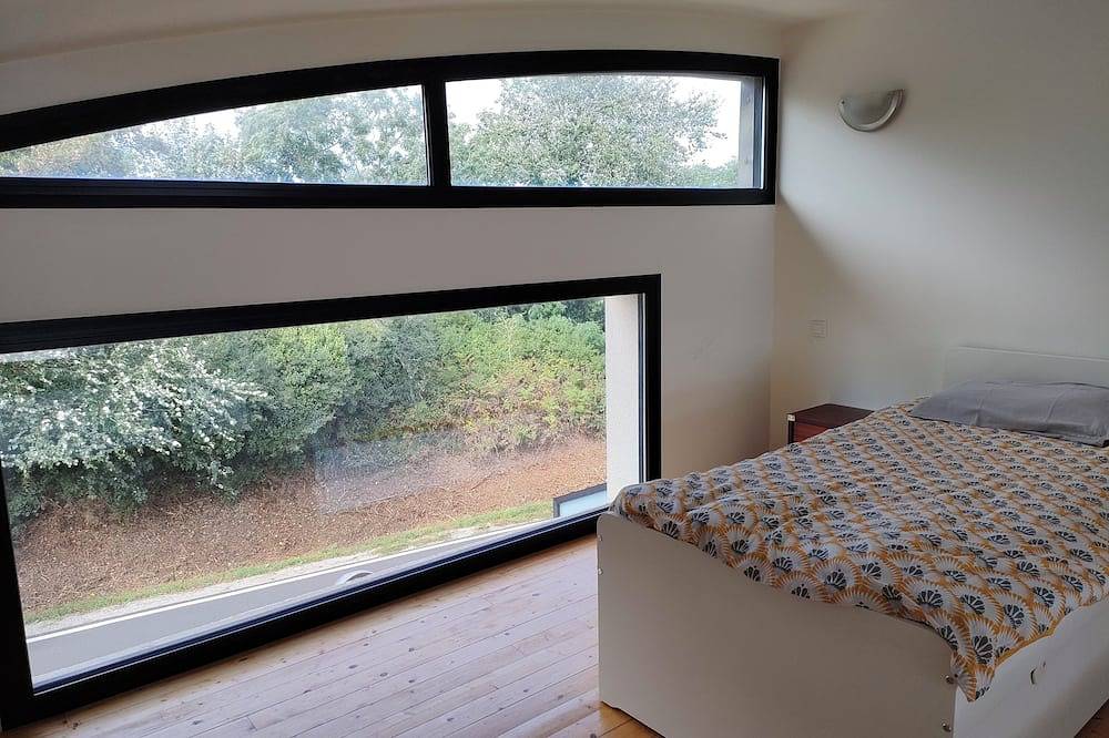 Appartement entier, Bel appartement pour 4 à 6 personnes à 200 m de la plage et des commerces, in Le Conquet, Région de Brest