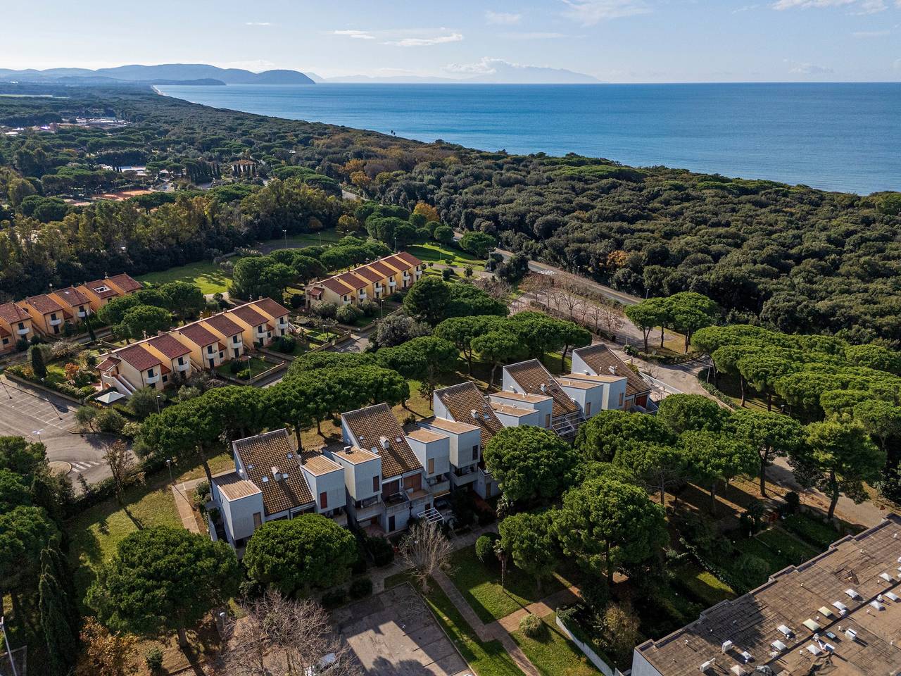 Ganze Wohnung, Ferienwohnung 'San Vincenzo Podere San Luigi' mit Privatterrasse, Balkon und Klimaanlage in San Vincenzo, Etruskische Küste