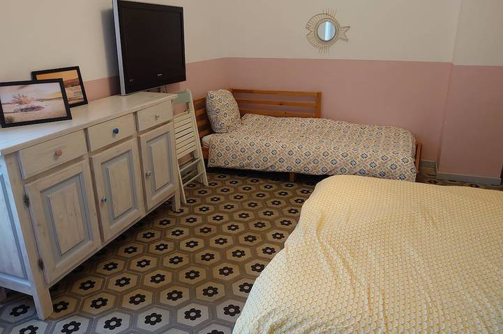 Logement entier : maison de ville - La Palme, France in La Palme, Côte d'Améthyste