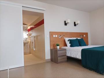 Auberge pour 2 personnes, avec terrasse ainsi que jardin et vue, animaux acceptés dans Puycapel