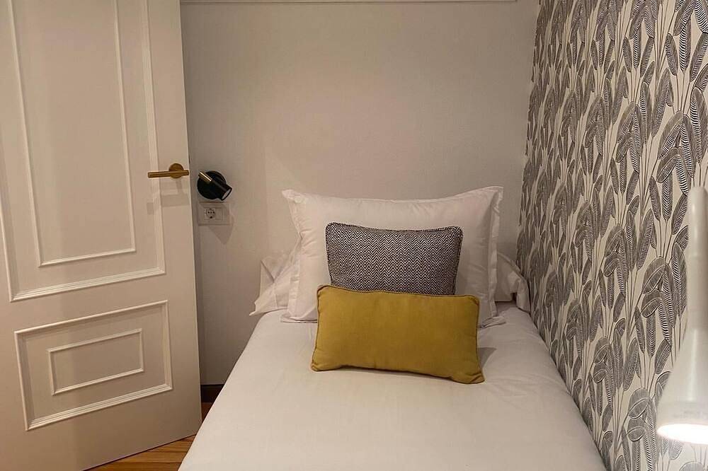 Entire apartment, City center, historic center in Betanzos, Galician Coast