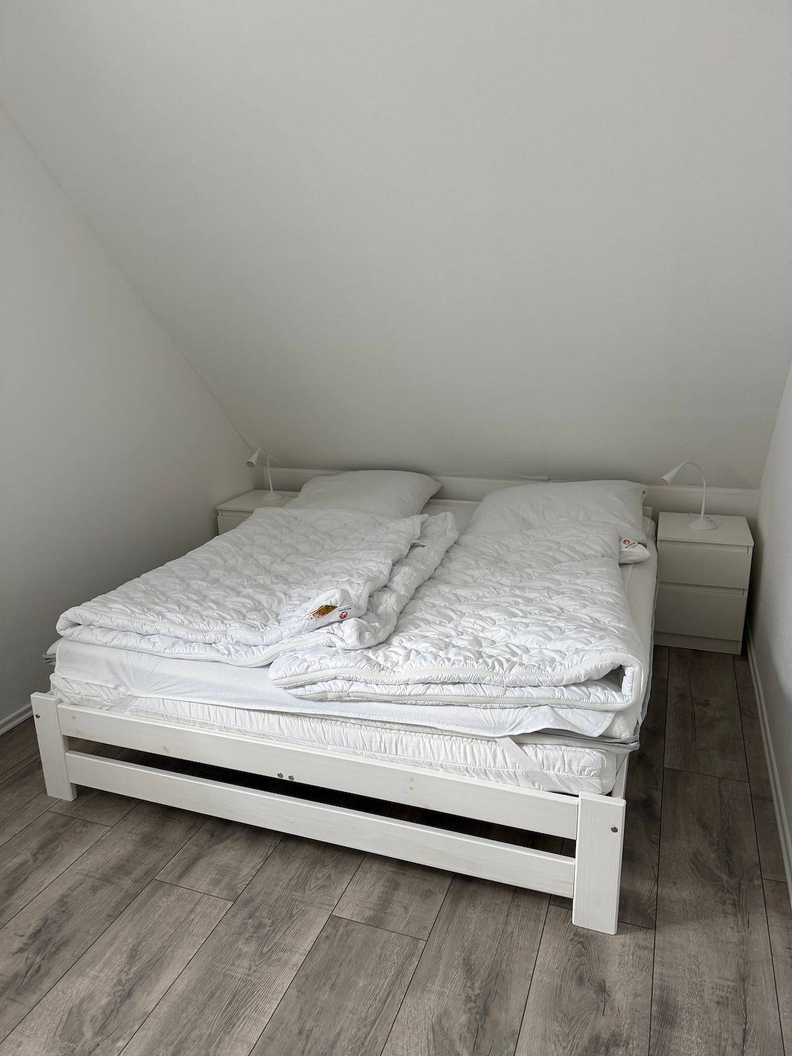 Ganze Wohnung, Apartment „Fewo Küstenliebe“ mit privatem Garten und Wlan in Westerholt, Landkreis Wittmund