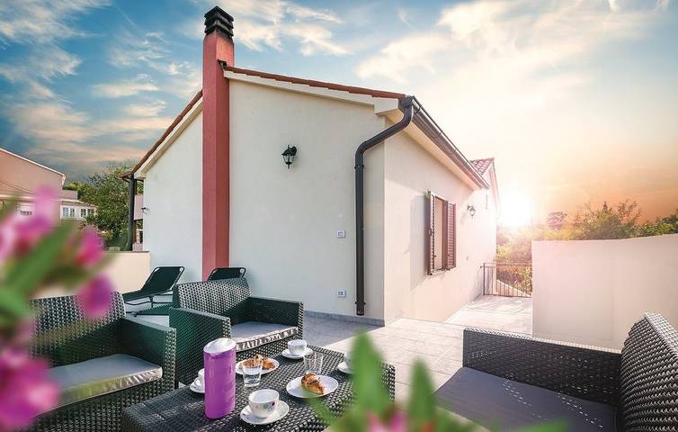 Villa für 8 Personen, mit Garten in Medulin