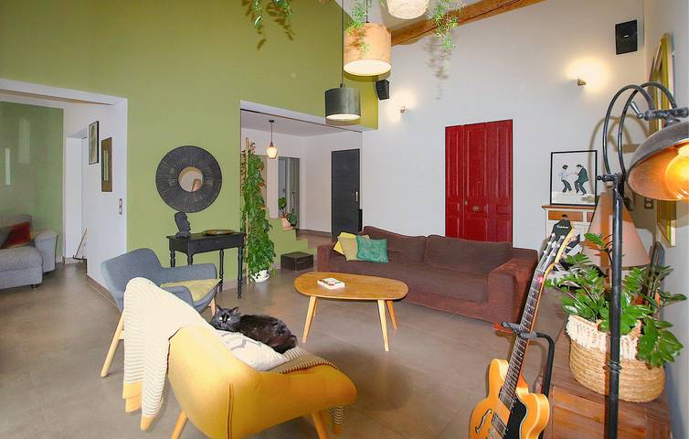 Location de vacances pour 7 personnes, avec terrasse ainsi que piscine et jardin à Villeneuve-lès-Avignon - 2