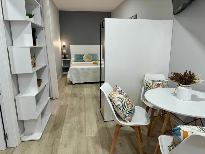 Apartamento de vacaciones para 2 personas, con terraza además de piscina y vistas - 1