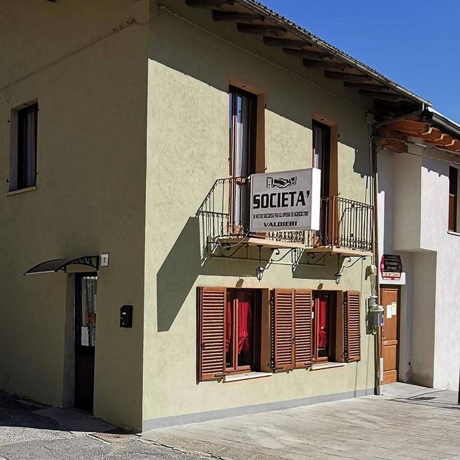 Quadruple Room with Private Bathroom in Valdieri, Province de Coni