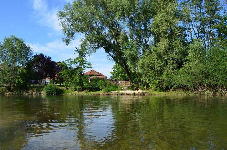 Gîte pour 7 personnes, avec vue et jardin dans Magnicourt