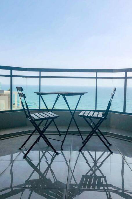 Apartamento de vacaciones para 7 personas, con piscina además de vistas y balcón - 1