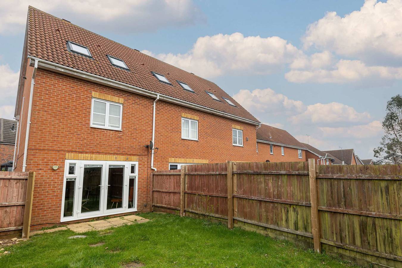 Host & Stay | Bluebell Close in Corby, Northamptonshire