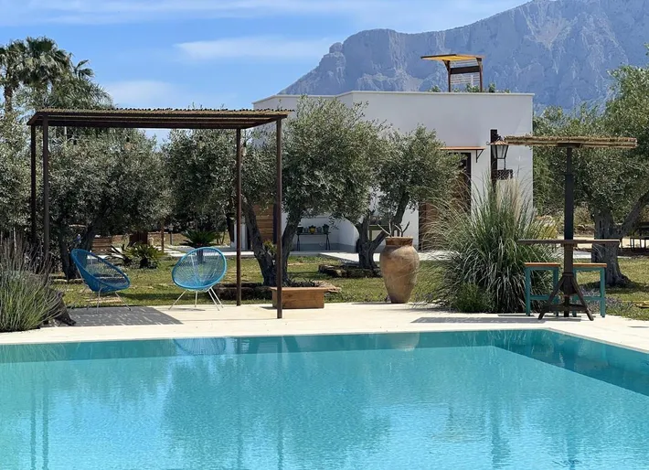 Villa für 2 Personen, mit Pool und Terrasse - 1