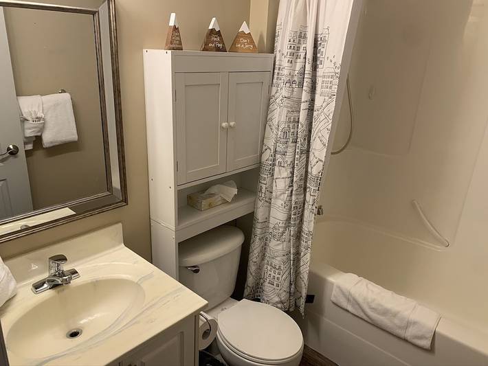 Vacation rental for 6 people, with terrace in Fernie