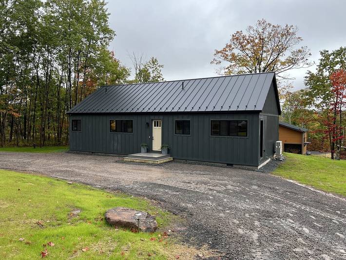 Vacation rental for 8 people, with terrace and yard in Hunter