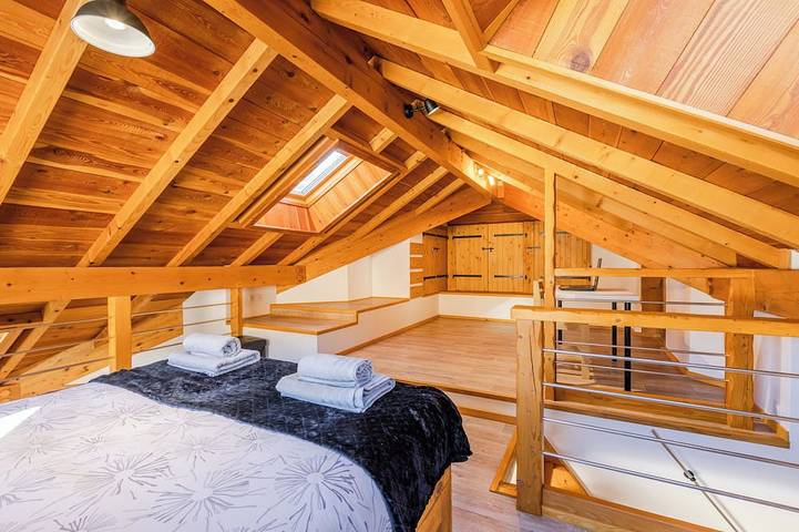 Gîte pour 6 personnes, avec jardin et balcon à Saint-Martin-de-Queyrières - 4