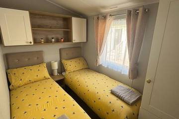 Static Caravan for 6 People in Ingoldmells, Lincolnshire, Photo 1