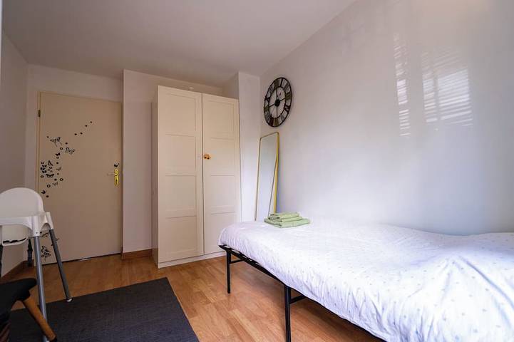 Ganze Wohnung, Geräumige 3-Zi. Familienwohnung in Disney Paris mit Garten in Bussy-Saint-Georges, Seine-et-Marne