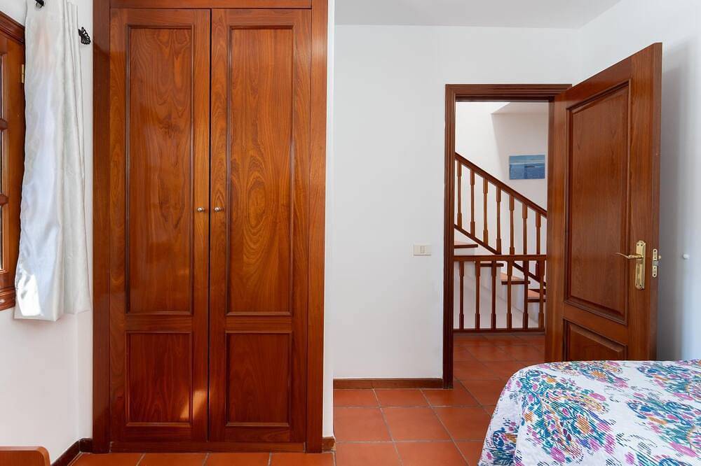 Appartement entier, Triplex familial avec terrasse à Agaete, Grande Canarie in Playa de las Nieves, Agaete