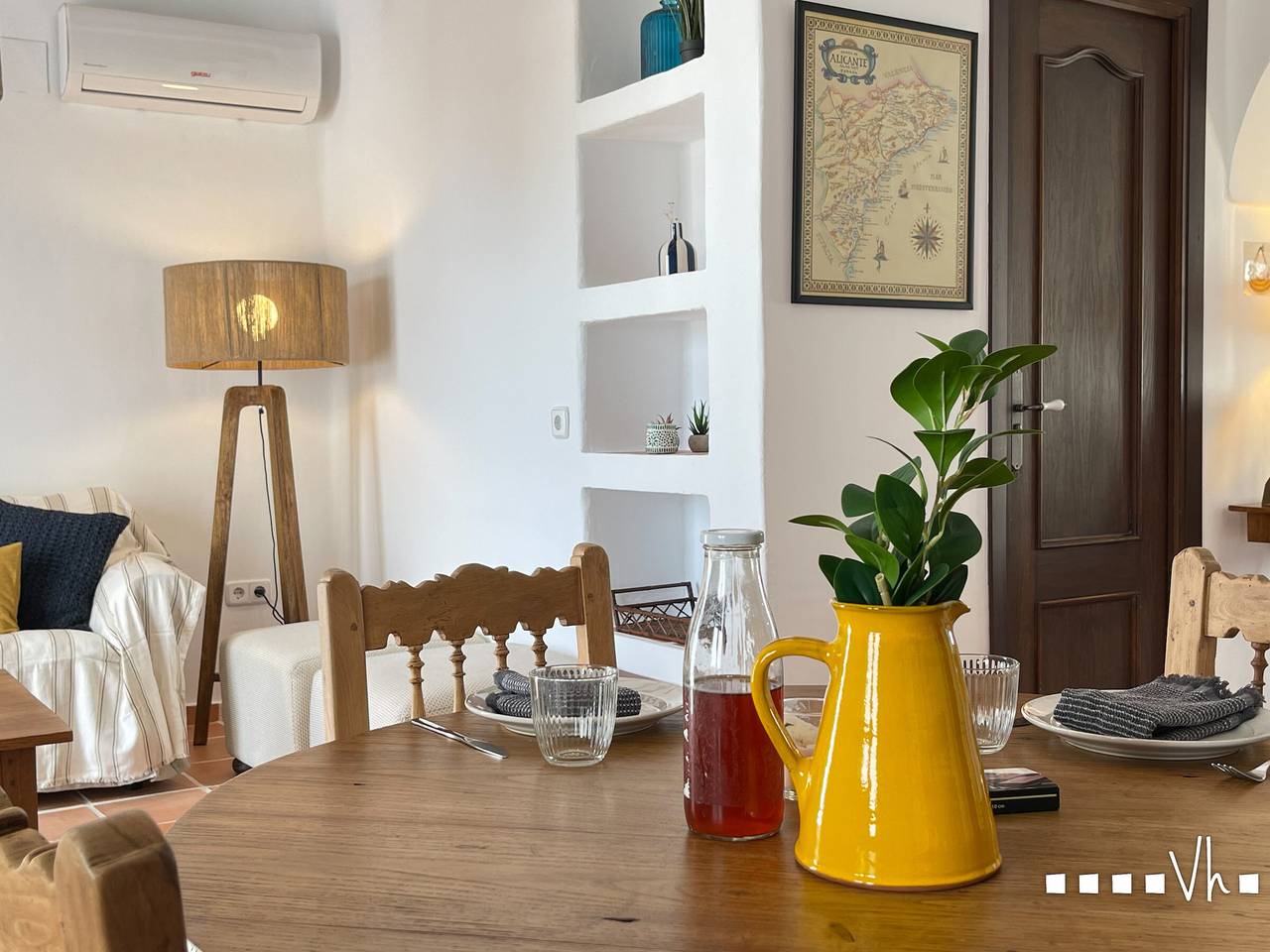 Apartamento entero, Apartamento renovado en Moraira, encanto mediterráneo, cerca del puerto y la playa in Cala del Portitxol (Moraira), Teulada