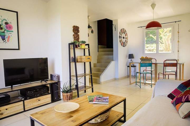 Villa pour 4 personnes, avec terrasse et jardin en Corse - 2