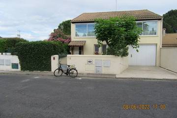 Cottage pour 4 personnes, avec jardin ainsi que terrasse et jacuzzi à Baillargues