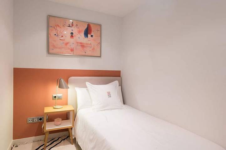 Apartamento entero, Petit Luxe Petit Luxe Suris in Tarrasa, Interior de Barcelona