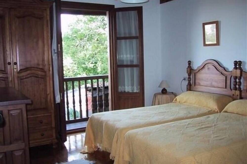 Casa Migegos I  para 6 personas in La Revilla, San Vicente de la Barquera