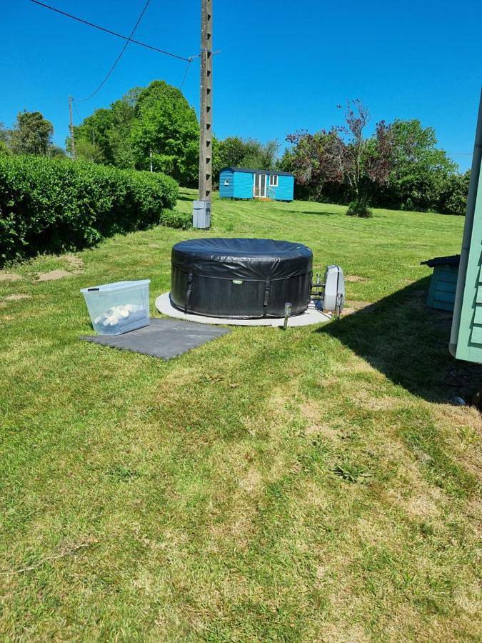 Location de vacances pour 2 personnes, avec terrasse ainsi que jardin et vue dans Plévin - 4