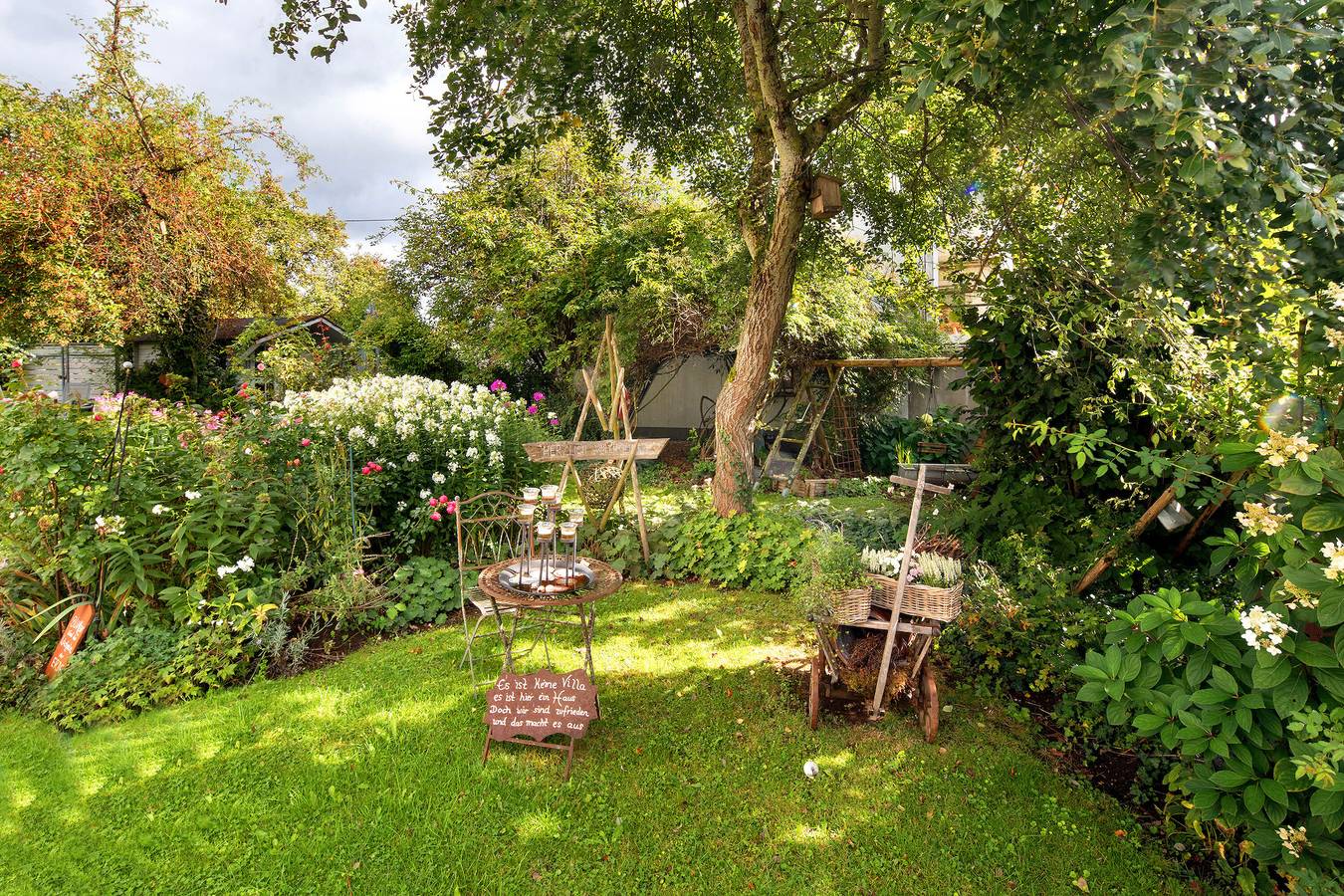 Apartamento entero, Estudio 'Müller' con balcón y wifi in Römerstein, Neckar-Alb