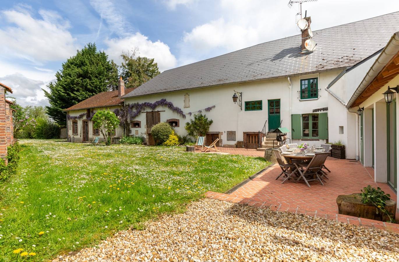 Grande maison familiale in Saint-Fargeau, Région d'Auxerre