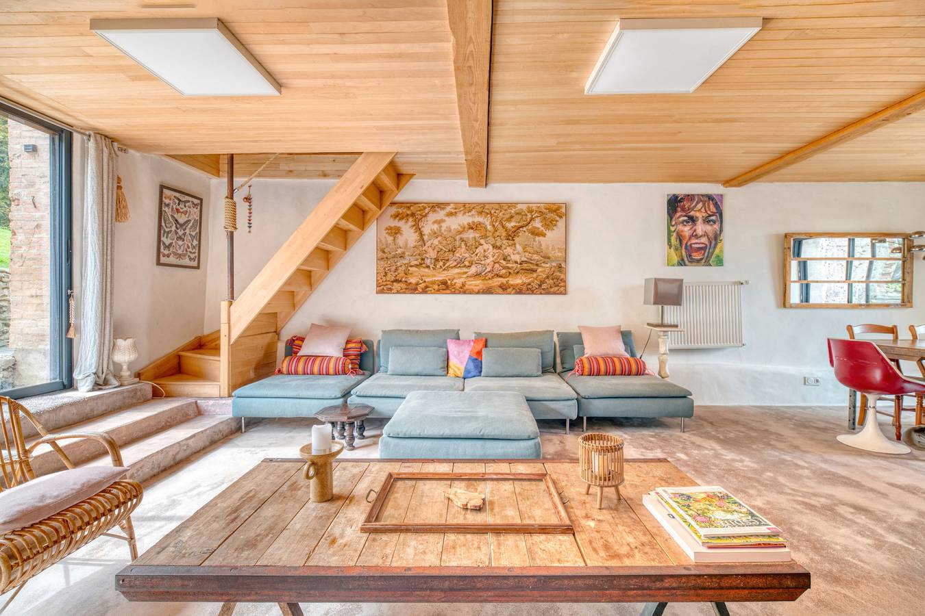 Maison de vacances Haut Standing 'Grange Spacieuse Et Élégante' avec vue lac, piscine et Wi-Fi in Dourgne, Région de Castres