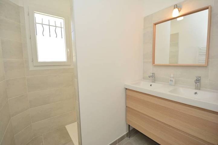 Location de vacances pour 16 personnes, avec jardin et terrasse à Saint-Victor-des-Oules - 3