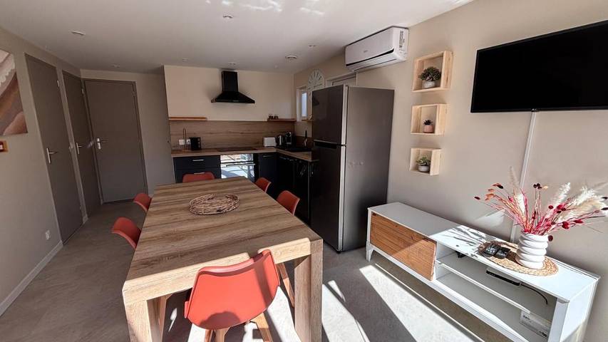 Camping pour 6 personnes, avec vue et piscine ainsi que jardin et terrasse, animaux acceptés à Gassin - 2